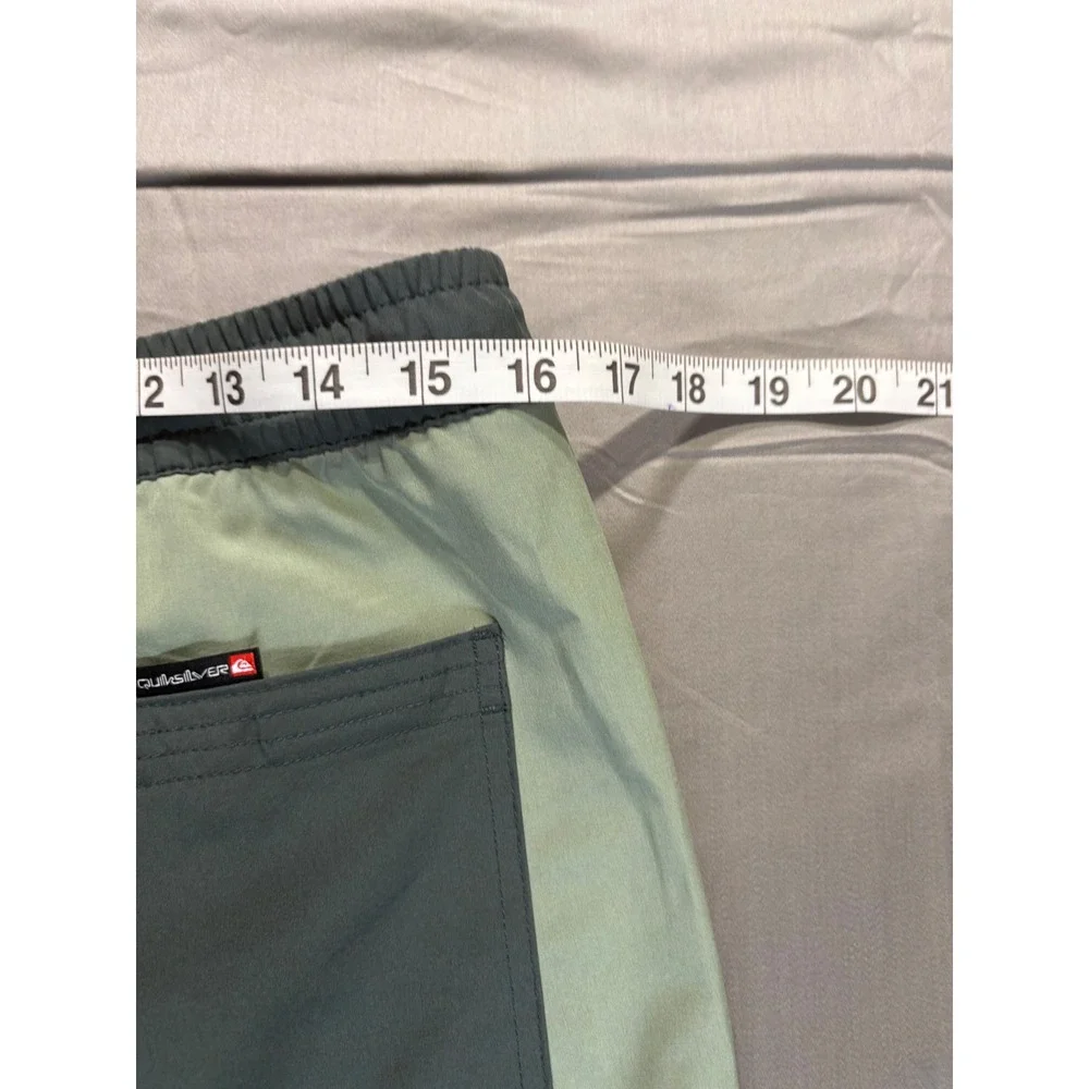 Quiksilver board shorts